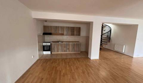 Kaufen 4-Zimmer-Wohnung, 4-Zimmer-Wohnung, Čadca, Slowakei