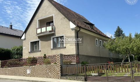 Kaufen Einfamilienhaus, Prievidza, Slowakei
