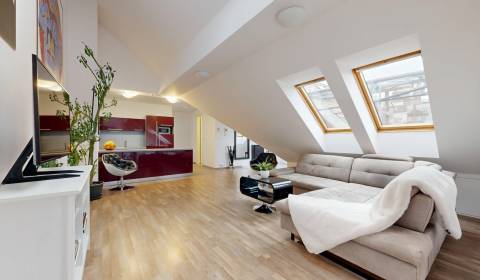 Kaufen 4-Zimmer-Wohnung, 4-Zimmer-Wohnung, Baštová, Bratislava - Staré