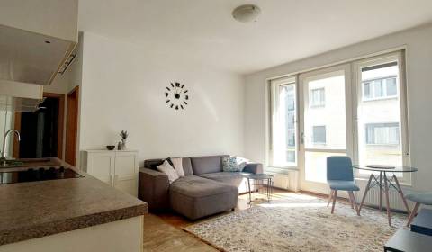 Kaufen 3-Zimmer-Wohnung, 3-Zimmer-Wohnung, Gorkého, Bratislava - Staré