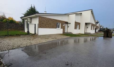 Kaufen Einfamilienhaus, Einfamilienhaus, Veľká Pka, Dunajská Streda, S