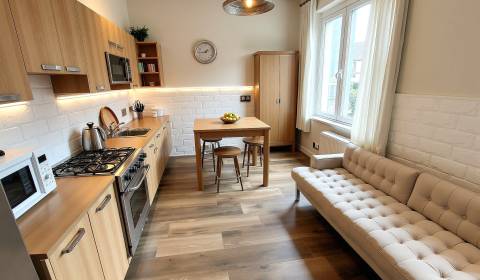 Kaufen 3-Zimmer-Wohnung, 3-Zimmer-Wohnung, T. G Masarika, Zvolen, Slow