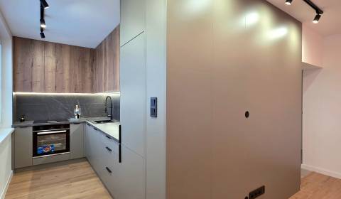 Kaufen 3-Zimmer-Wohnung, 3-Zimmer-Wohnung, Tr. SNP, Košice - Západ, Sl