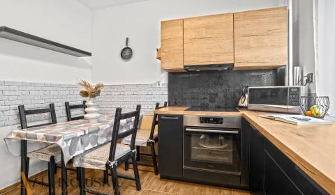 Kaufen 3-Zimmer-Wohnung, 3-Zimmer-Wohnung, Senec, Slowakei