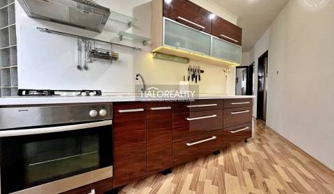 Kaufen 3-Zimmer-Wohnung, Levice, Slowakei