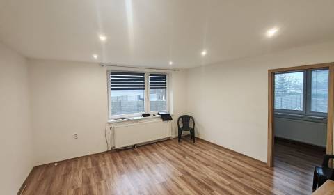 Kaufen 3-Zimmer-Wohnung, 3-Zimmer-Wohnung, Lomnická, Vranov nad Topľou