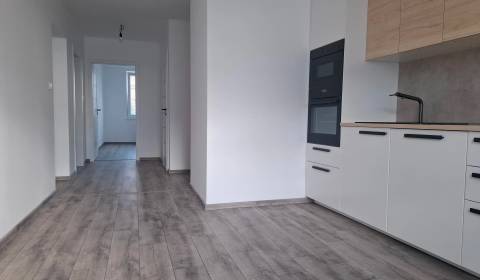 Kaufen 3-Zimmer-Wohnung, 3-Zimmer-Wohnung, Bratislava - Ružinov, Slowa