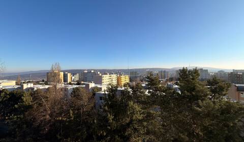 Kaufen 3-Zimmer-Wohnung, 3-Zimmer-Wohnung, Bratislava - Dúbravka, Slow