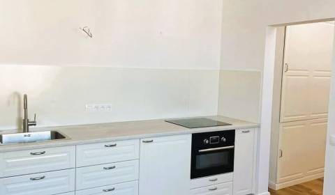 Kaufen 3-Zimmer-Wohnung, 3-Zimmer-Wohnung, Bratislava - Staré Mesto, S