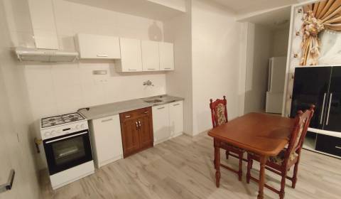 Mieten 2-Zimmer-Wohnung, 2-Zimmer-Wohnung, Nové Zámky, Slowakei