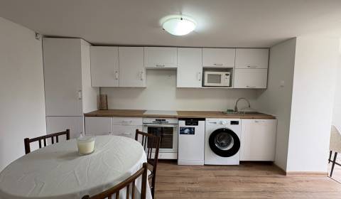 Mieten 1-Zimmer-Wohnung, 1-Zimmer-Wohnung, Veľká jarková, Komárno, Slo