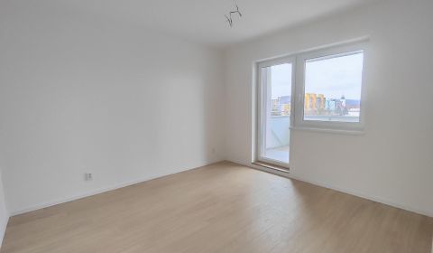 Kaufen 2-Zimmer-Wohnung, 2-Zimmer-Wohnung, Majakovského, Lučenec, Slow