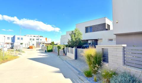 Kaufen Einfamilienhaus, Einfamilienhaus, Hroznová, Senec, Slowakei