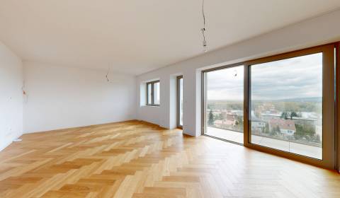 Kaufen 5+ Zimmer-Wohnung, 5+ Zimmer-Wohnung, Révová, Bratislava - Star