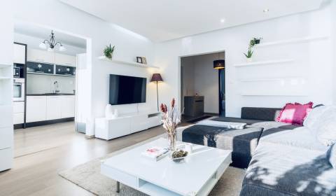 Kaufen 3-Zimmer-Wohnung, 3-Zimmer-Wohnung, Ševčenkova, Bratislava - Pe