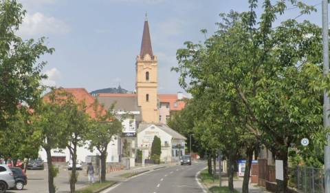 ZU VERMIETEN - 3-Zimmer-Wohnung nach Sanierung - Nitra, Zentrum