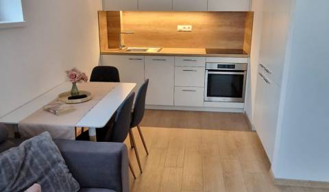 Mieten 2-Zimmer-Wohnung, 2-Zimmer-Wohnung, Hlavná, Trnava, Slowakei