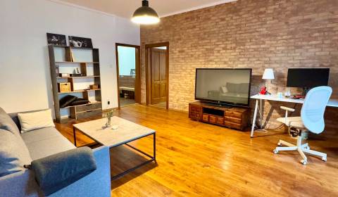 Mieten 2-Zimmer-Wohnung, 2-Zimmer-Wohnung, Bratislava - Staré Mesto, S