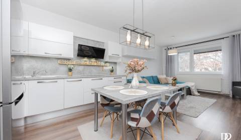 Kaufen 3-Zimmer-Wohnung, 3-Zimmer-Wohnung, Údernícka, Bratislava - Pet