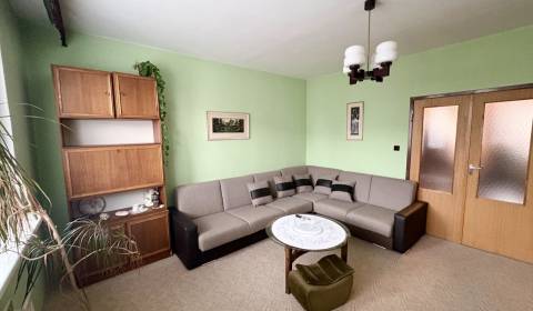 Kaufen 4-Zimmer-Wohnung, 4-Zimmer-Wohnung, Romanova, Bratislava - Petr