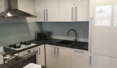 Kaufen 3-Zimmer-Wohnung, 3-Zimmer-Wohnung, Revolučná štvrť, Galanta, S