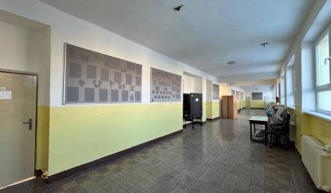 Mieten Geschäftsräumlichkeiten, Geschäftsräumlichkeiten, Poprad, Slowa