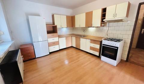 Kaufen 2-Zimmer-Wohnung, 2-Zimmer-Wohnung, Bezručova, Nové Zámky, Slow