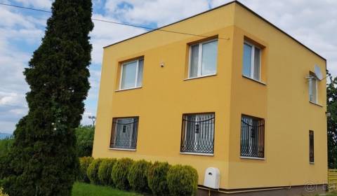 Kaufen Einfamilienhaus, Einfamilienhaus, Michalovce, Slowakei