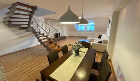 Mieten 3-Zimmer-Wohnung, 3-Zimmer-Wohnung, Škultétyho, Topoľčany, Slow