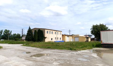 Räumlichkeiten für Produktion und Lagerung in Ilava, Slowakei