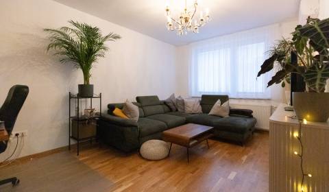 Mieten 2-Zimmer-Wohnung, 2-Zimmer-Wohnung, Čiližská, Bratislava - Podu