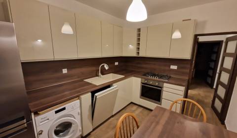 Mieten 3-Zimmer-Wohnung, 3-Zimmer-Wohnung, Mierová, Galanta, Slowakei