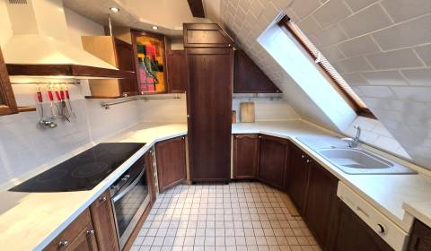 Mieten 3-Zimmer-Wohnung, 3-Zimmer-Wohnung, Vikárska, Nitra, Slowakei