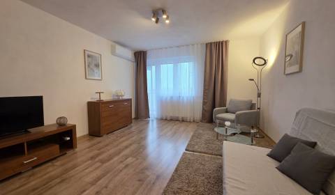 ZU VERMIETEN - Geräumige 3-Zimmer-Wohnung - Nitra, Zentrum