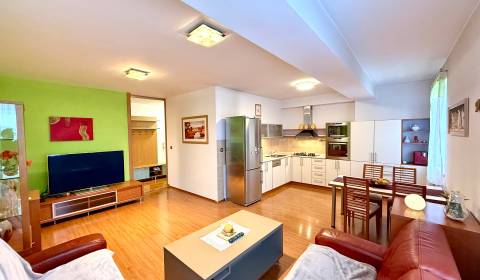 Kaufen 2-Zimmer-Wohnung, 2-Zimmer-Wohnung, Kazanská, Bratislava - Podu