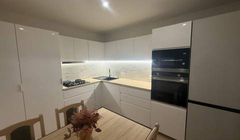 Mieten 3-Zimmer-Wohnung, 3-Zimmer-Wohnung, Nové Zámky, Slowakei