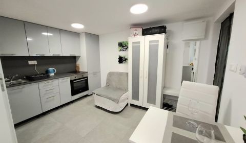 Kaufen Ferienhaus, Ferienhaus, Studená, Bratislava - Ružinov, Slowakei