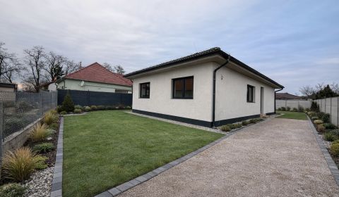 Kaufen Einfamilienhaus, Einfamilienhaus, Senec, Slowakei