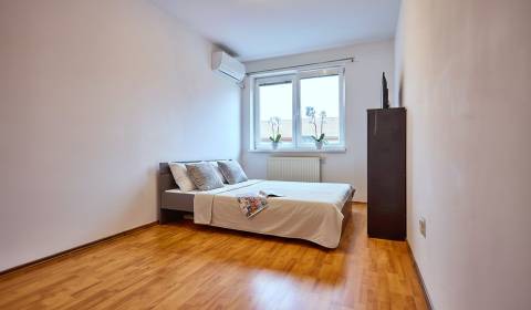 Kaufen 2-Zimmer-Wohnung, 2-Zimmer-Wohnung, M.R. Štefánika, Senec, Slow