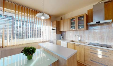 Mieten 2-Zimmer-Wohnung, 2-Zimmer-Wohnung, Strojárenská, Košice - Star