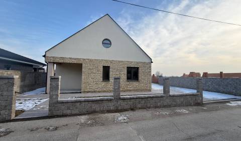 Kaufen Einfamilienhaus, Einfamilienhaus, Dunajská Streda, Slowakei