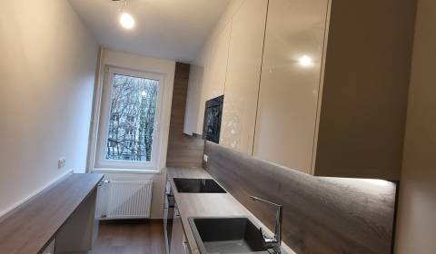 Mieten 2-Zimmer-Wohnung, 2-Zimmer-Wohnung, Mikovíniho, Bratislava - No