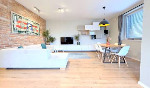 Mieten 3-Zimmer-Wohnung, 3-Zimmer-Wohnung, Ďumbierska, Bratislava - No