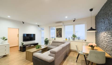 Kaufen 3-Zimmer-Wohnung, 3-Zimmer-Wohnung, M.R. Štefánika, Senec, Slow