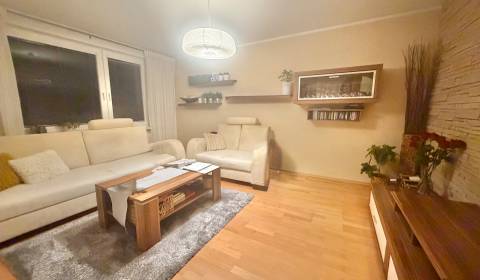 Kaufen 4-Zimmer-Wohnung, 4-Zimmer-Wohnung, M. R. Štefánika, Čadca, Slo