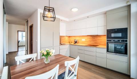 Kaufen 3-Zimmer-Wohnung, 3-Zimmer-Wohnung, Silvánová, Pezinok, Slowake