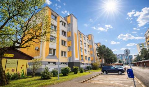 Kaufen 4-Zimmer-Wohnung, 4-Zimmer-Wohnung, Toryská, Bratislava - Vraku