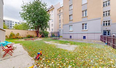 Kaufen 4-Zimmer-Wohnung, 4-Zimmer-Wohnung, 29. augusta, Bratislava - S