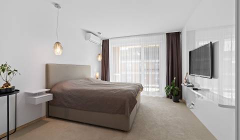 Kaufen 4-Zimmer-Wohnung, 4-Zimmer-Wohnung, Bajkalská, Bratislava - Ruž