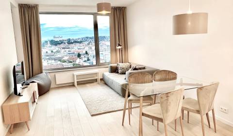 Mieten 2-Zimmer-Wohnung, 2-Zimmer-Wohnung, Čulenova, Bratislava - Star